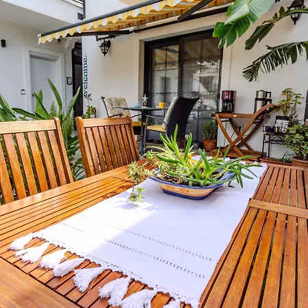 فندق مبيت وإفطار Arden's House بودروم