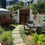 Arden's House فندق مبيت وإفطار بودروم