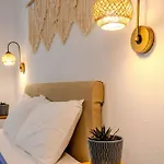 Arden's House بودروم