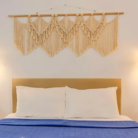 Arden's House Bed & Breakfast 4*