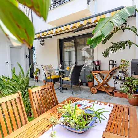 Arden's House 住宿加早餐酒店 博德鲁姆