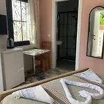 Bed & Breakfast Arden's House 4*