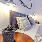 Arden's House Bed & Breakfast