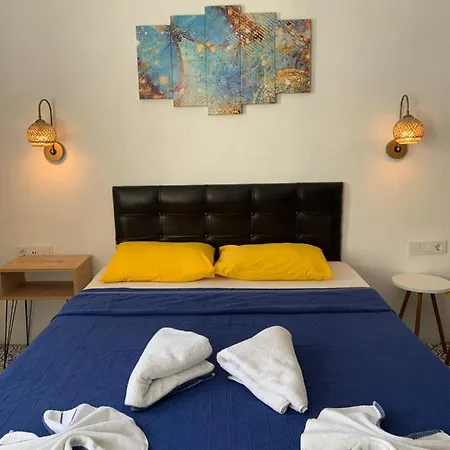 Arden's House *