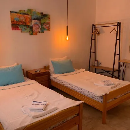Arden's House فندق مبيت وإفطار *