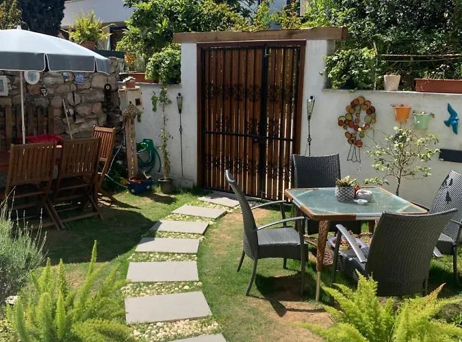 Arden's House Alojamento de Acomodação e Pequeno-almoço Bodrum