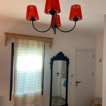 לינה וארוחת בוקר Arden's House 4*