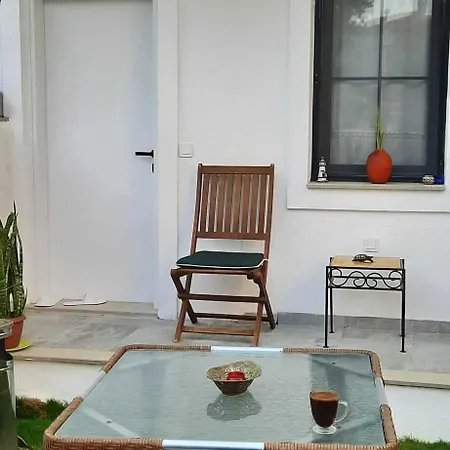 Arden's House לינה וארוחת בוקר בודרום