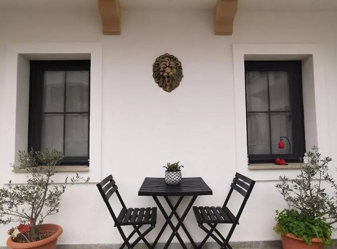 Arden's House Oda ve Kahvaltı Bodrum